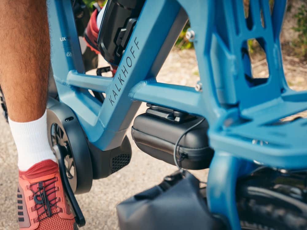 Rahmen eines blauen E-Bikes